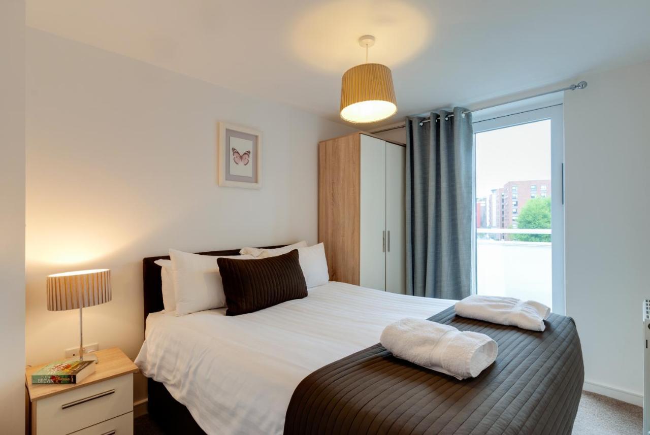 Base Serviced Apartments - The Docks Liverpool Exterior foto